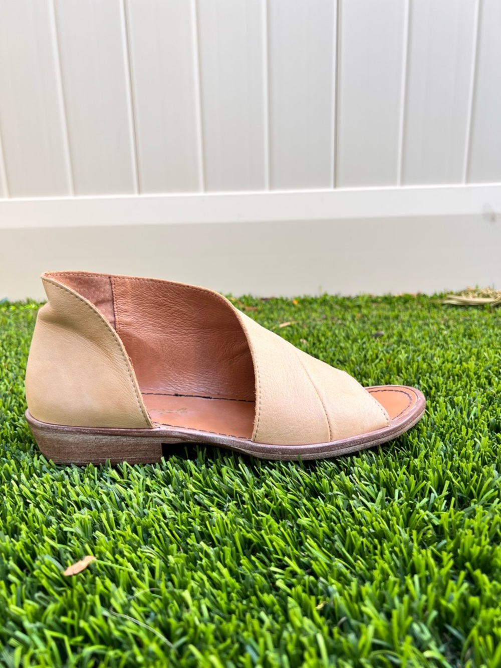 Free People Tan Leather Open-Toe Flats - Picture 5 of 9